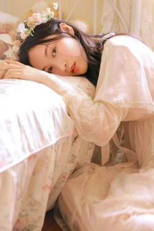 八月迷情